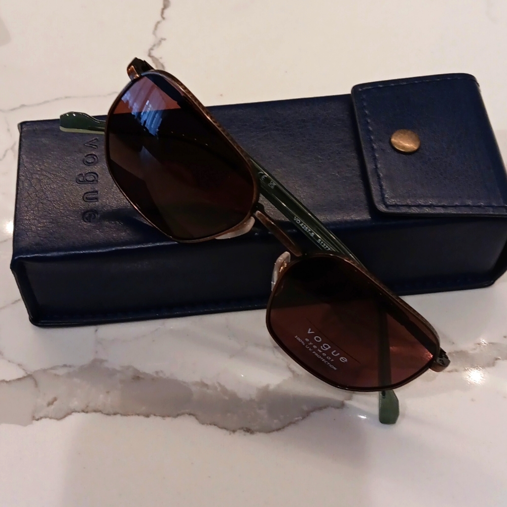 Unisex vogue